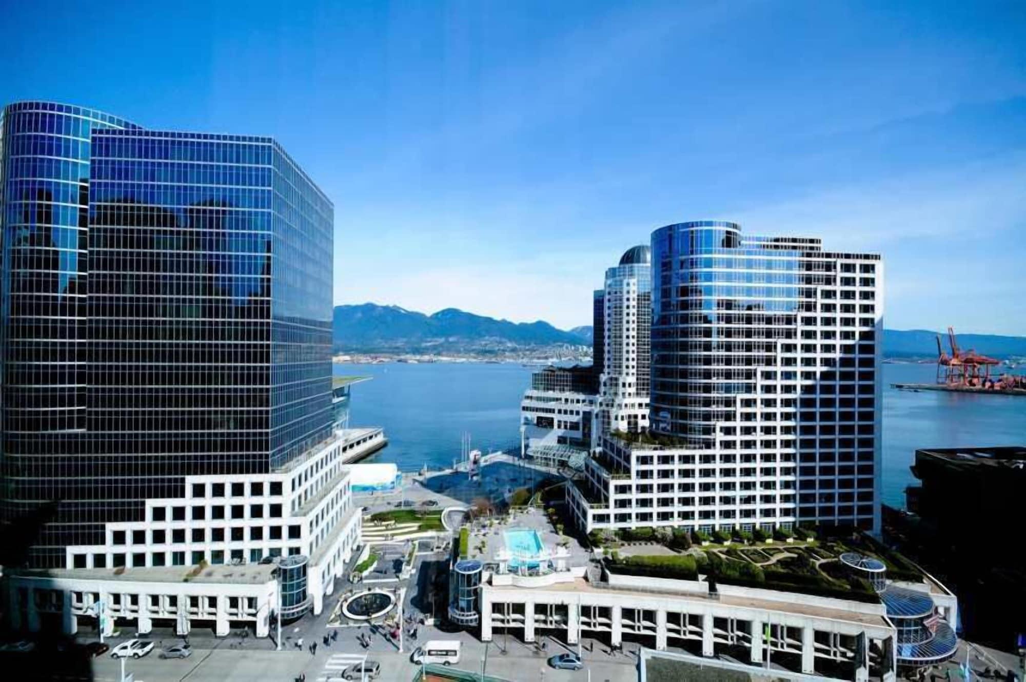 Auberge Vancouver Hotel Экстерьер фото