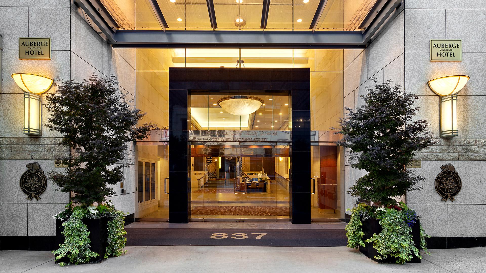 Auberge Vancouver Hotel Экстерьер фото