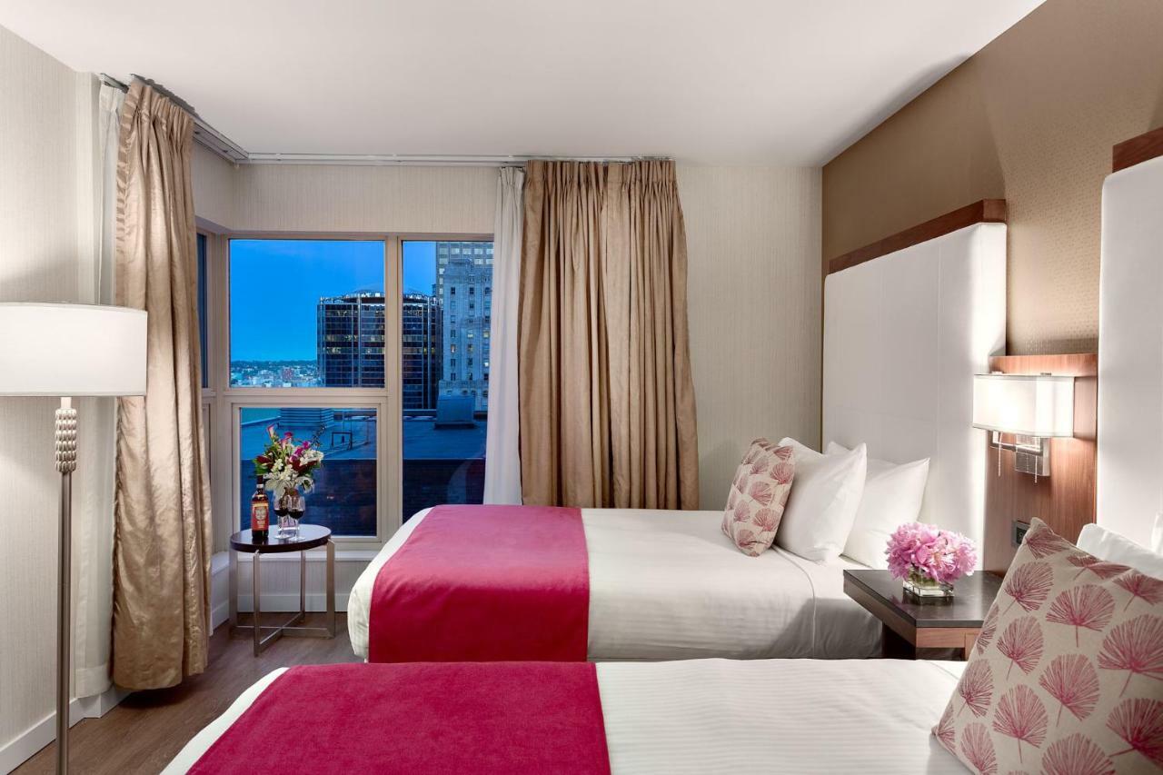 Auberge Vancouver Hotel Экстерьер фото