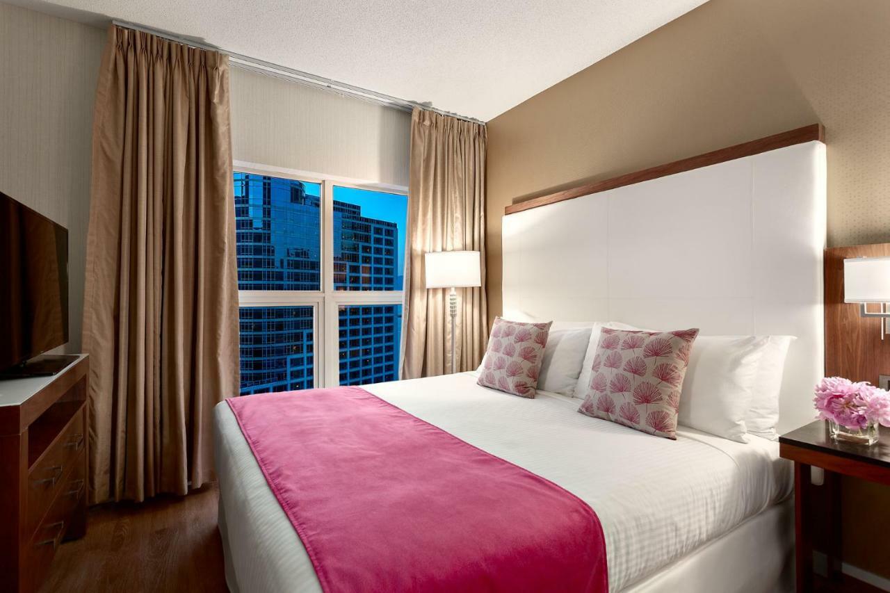 Auberge Vancouver Hotel Экстерьер фото